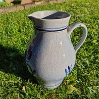 Brocca ceramica blu