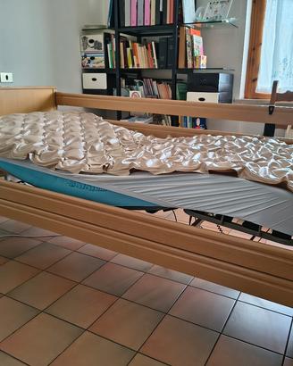 Letto specialistico con materasso air e antidecubi