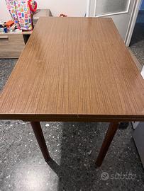 Tavolo Modello Formica anni 70