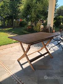 Tavolino in legno naturale