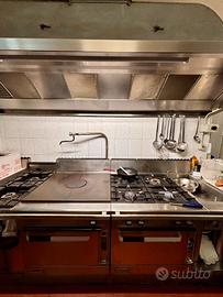 Cucina con 6 fuochi