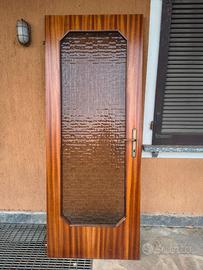 Porte interne in legno e vetro