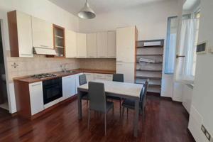 Bilocale corso San Gottardo 3, Milano