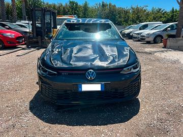 Volkswagen Golf GTI 2.0 TSI 245CV DSG SINISTRATA