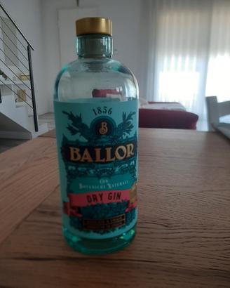 bottiglia vuota Gin Ballor