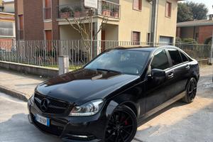 Mercedes c200 Amg night edition automatica