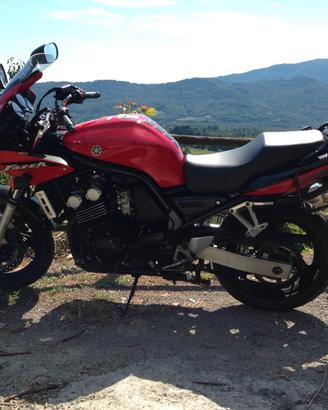 moto Yamaha Fazer