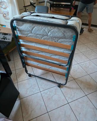 Letto singolo richiudibile 