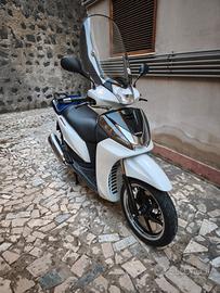 Honda sh 300
