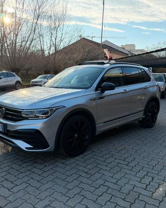 Volkswagen Tiguan 2.0 tdi R-Line 4motion 200cv dsg