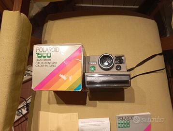 POLAROID 1500 LAND CAMERA