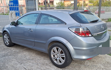 Opel astra GTC 1.7 101 cv