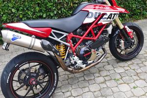 Ducati hypermotard 1100s