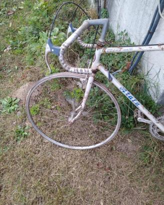 bicicletta da corsa Atala da sistemare 