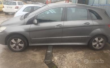 Mercedes classe B 2008 motore fuso