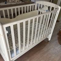 Foppa Pedretti lettino con materasso.