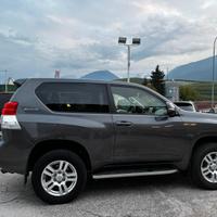 TOYOTA LAND CRUISER KDJ150 3.0 D4-D 190CV MANUALE 