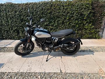 Ducati Scramble Icon 800 2024 - perfetta, pochi km