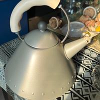 Bollitore Alessi, uccellino