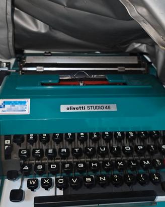 Macchina da scrivere Olivetti