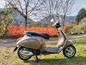 Vespa primavera 150