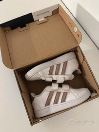 Scarpe adidas n.21