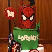 Torta di compleanno scenografica