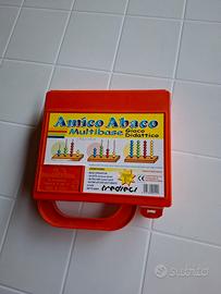 Abaco multibase in valigetta colorata.