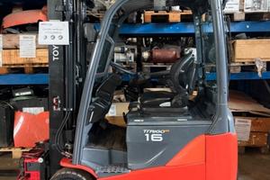 Carrello elevatore elettrico Toyota usato revision