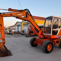 Escavatore gommato FAI 410 Mid Trax