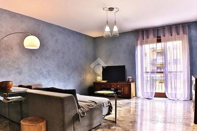 4 LOCALI A GRUGLIASCO