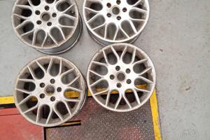 Cerchi in lega 16 pollici WAG / BWA 576 ET35 Made