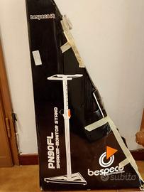 stand per monitor audio