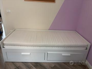 letto ikea singolo che diventa matrimoniale