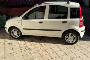 Fiat panda bianca