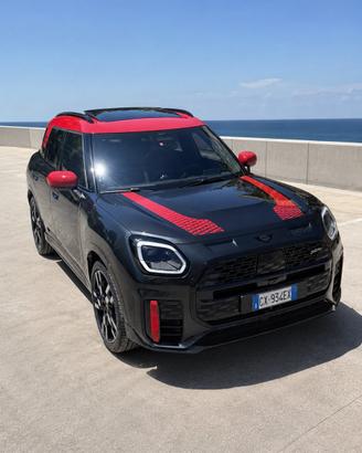 Mini countryman jcw all4 300 cv da vetrina