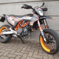 KTM 690 SMC ABS - 2019 passaggio incluso