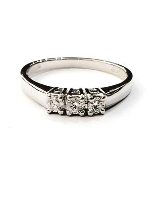 Anello Trilogy 4 griffe Diamanti Oro Bianco 18 kt