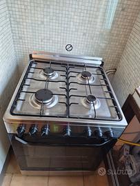 Cucina monoblocco Hotpoint Ariston 60x60 HS68G5PHX