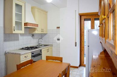 2 LOCALI A TAGLIACOZZO