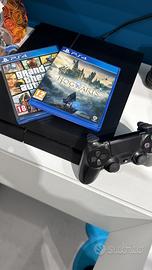 PlayStation 4 500gb piu 2 giochi
