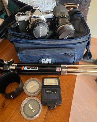 Macchina fotografica Olympus OM1n+tele+flash+varie