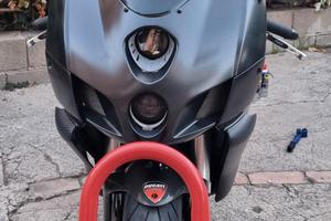 Ducati 749