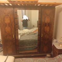 Camera da letto completa da restaurare del 1900