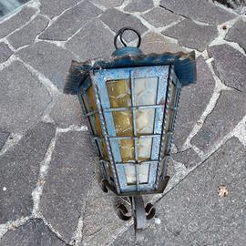 Lampada da giardino in ferro battuto