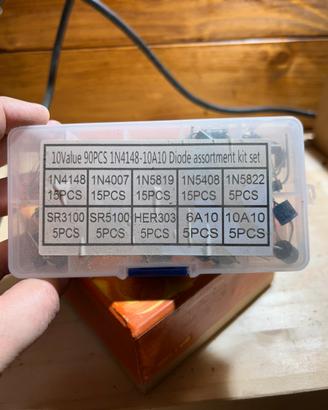 Kit elettronica completo: resistenze + diodi