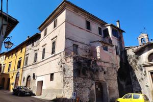 Casa indipendente di 178 m² con 4 locali a Spoleto