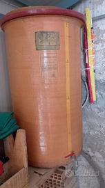 Botte vino in resina