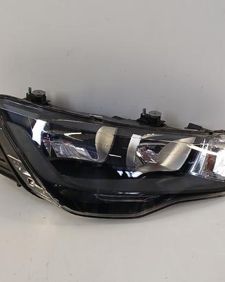 Faro ant dx AUDI A1 (8X1, 8XK) '10