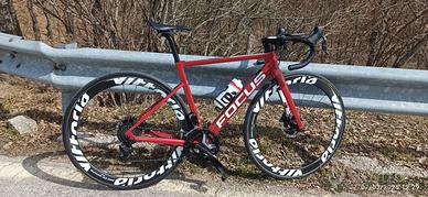 Focus Izalko max disc full carbon cambio we